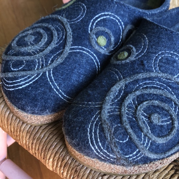 Artsy design Haflinger wool clogs size 38 - Picture 4 of 6